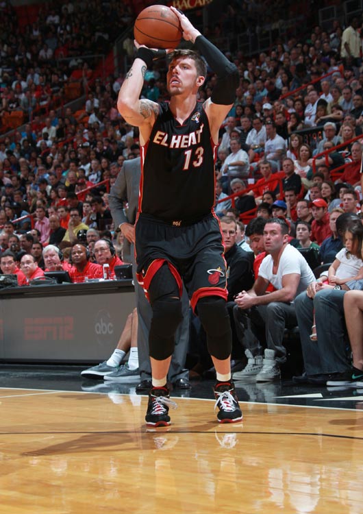 奠定基石 奠定基石