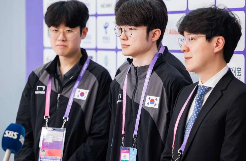 在现代足球 在现代足球