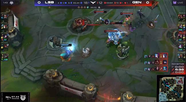 A赛场上 A赛场上