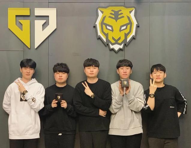 的连锁反应 的连锁反应